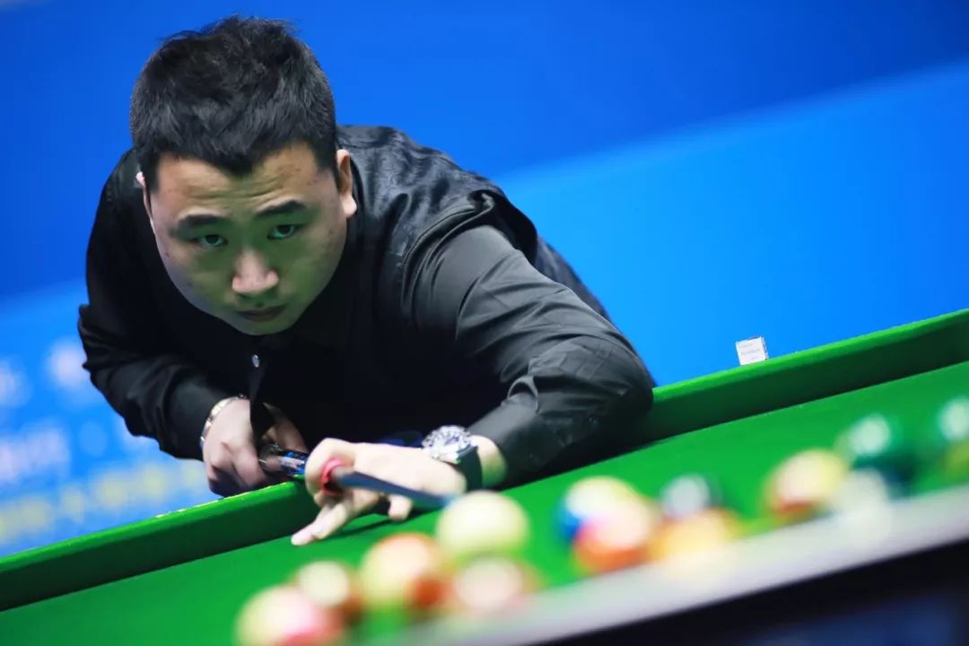 表现急速下 表现急速下